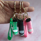 1pc Fashion Sneaker Keychain Mini Model Basketball Sneaker Shoes Keychain Car Keyring Pendant Men Bag Charm Ornaments Gift Craft